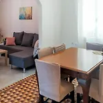 Thalia's Place 凯特利奥斯